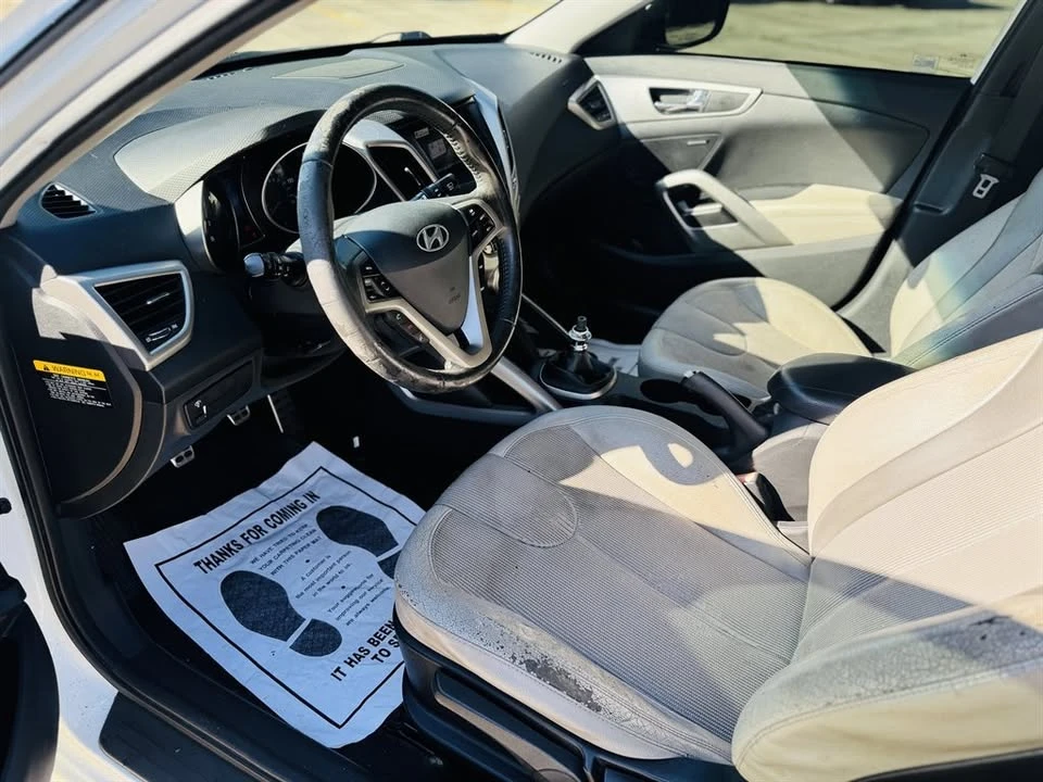 2012 Hyundai Veloster - Image 5 of 18