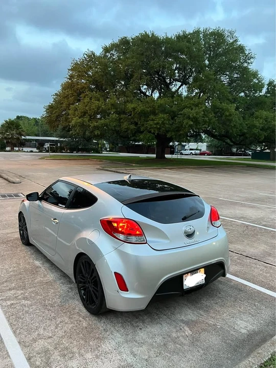2012 Hyundai Veloster - Image 3 of 11