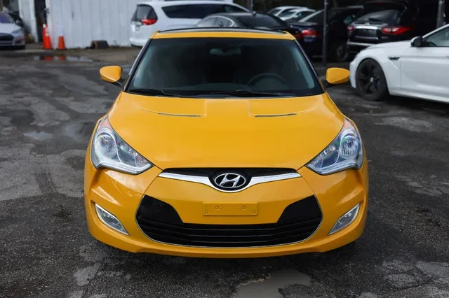2012 Hyundai Veloster - Image 17 of 18