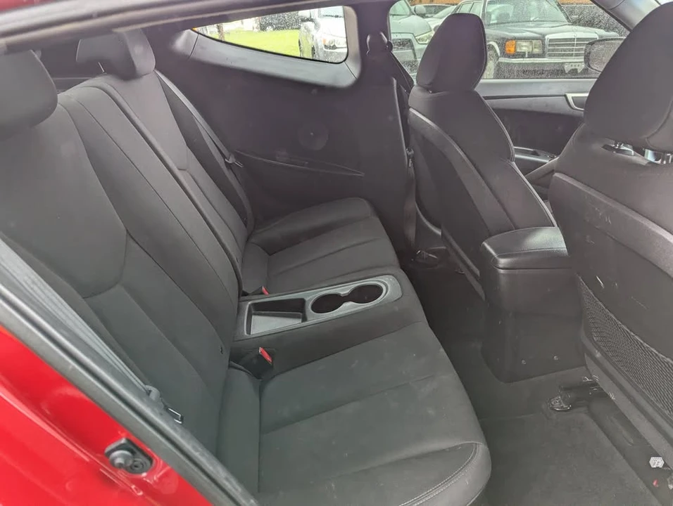 2012 Hyundai Veloster - Image 6 of 8