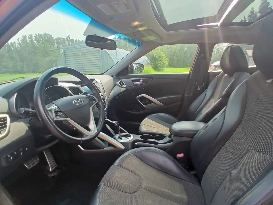 2012 Hyundai Veloster - Image 5 of 11