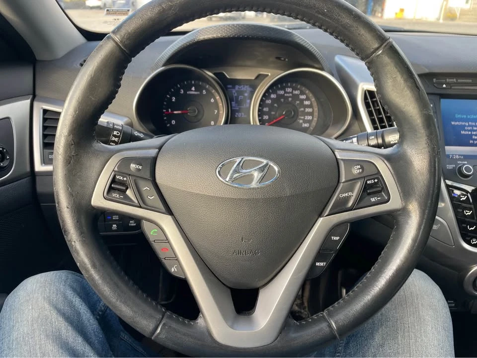 2012 Hyundai Veloster - Image 17 of 20