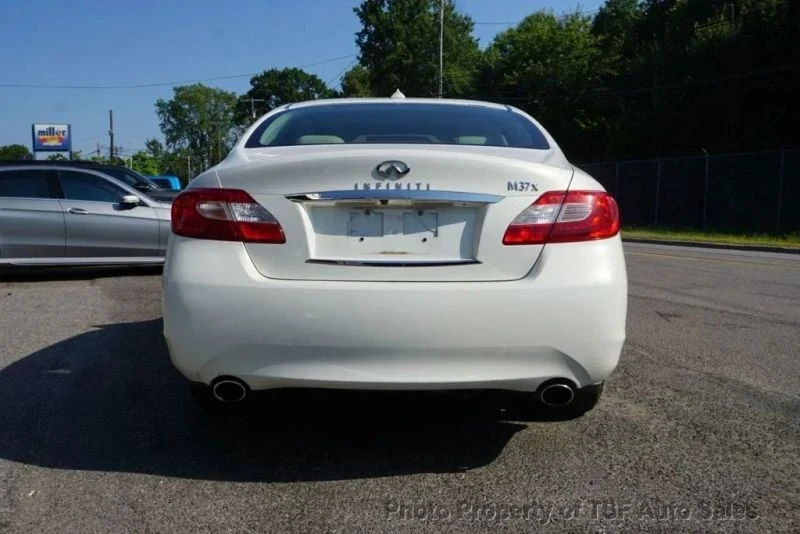 2012 Infiniti M/Q70 4th Gen - Image 6 of 12