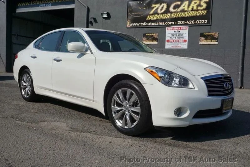 2012 Infiniti M/Q70 4th Gen - Image 9 of 12