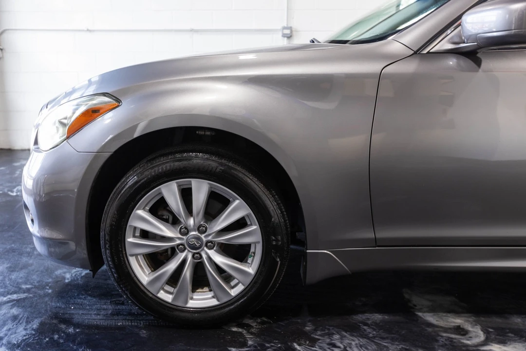 2012 Infiniti M/Q70 4th Gen - Image 4 of 31