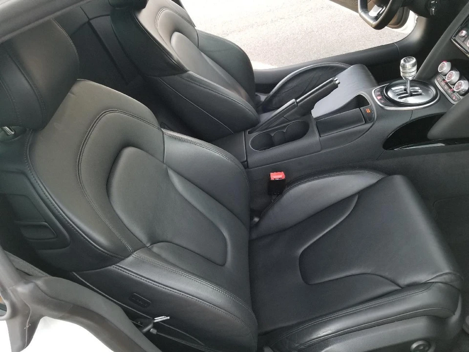 2012 Audi 42 R8 - Image 9 of 14