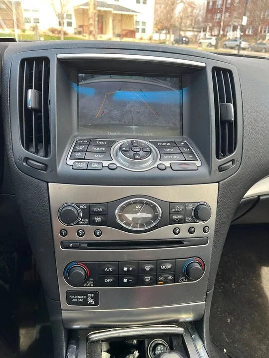 2012 Infiniti - Image 8 of 13