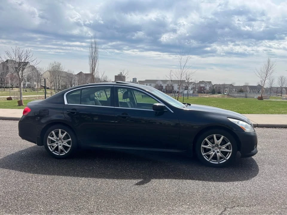 2012 Infiniti - Image 11 of 13