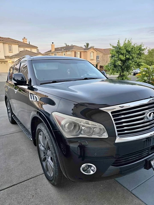 2012 Infiniti QX80 - Image 2 of 9