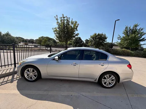 2012 Infiniti G37
