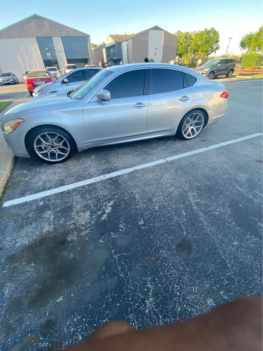 2012 Infiniti M/Q70 4th Gen - Image 5 of 6