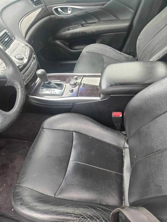2012 Infiniti M/Q70 4th Gen - Image 6 of 7