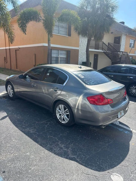 2012 Infiniti M/Q70 4th Gen - Image 4 of 12