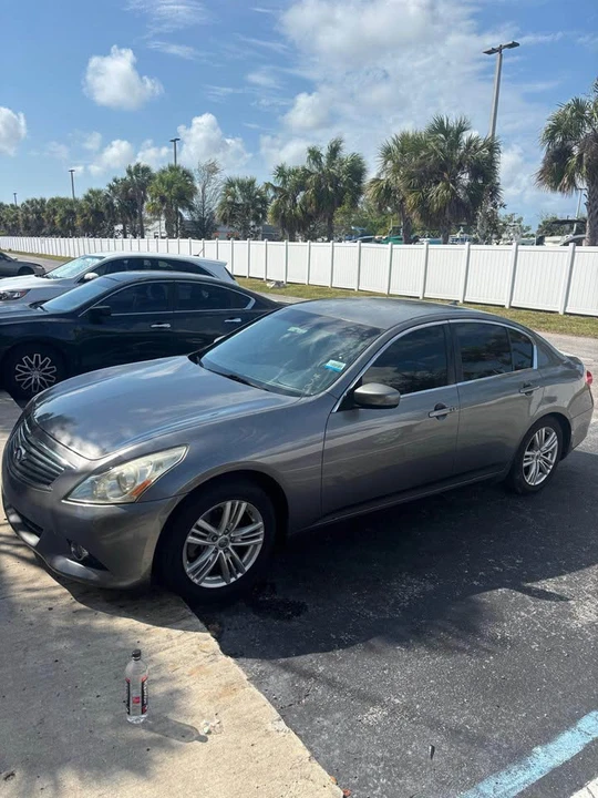 2012 Infiniti M/Q70 4th Gen - Image 2 of 12