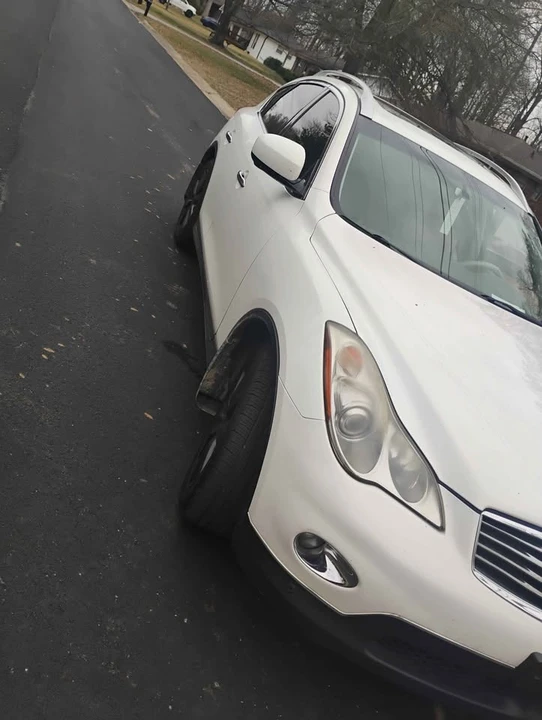 2012 Infiniti FX/QX 2nd Gen - Image 8 of 9