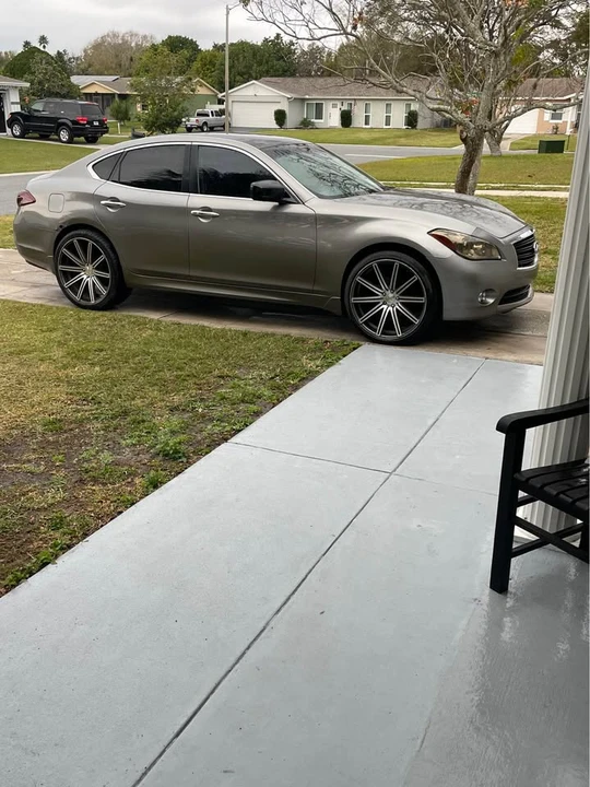 2012 Infiniti M/Q70 4th Gen - Image 2 of 4