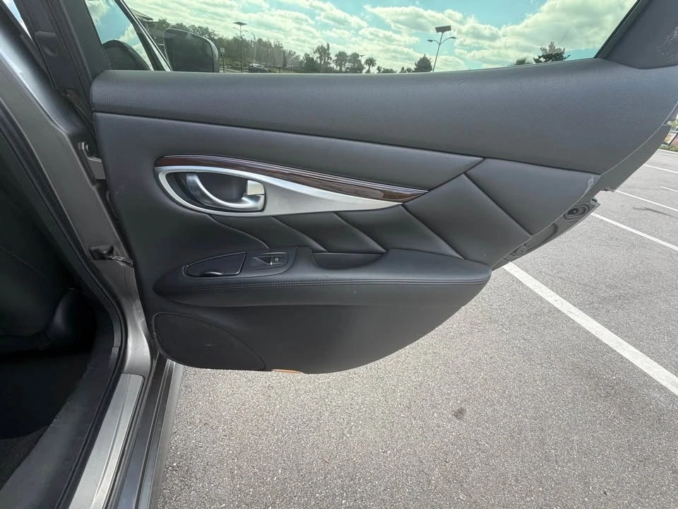 2012 Infiniti M/Q70 4th Gen - Image 6 of 8