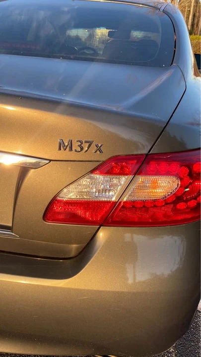 2012 Infiniti M/Q70 4th Gen - Image 13 of 14