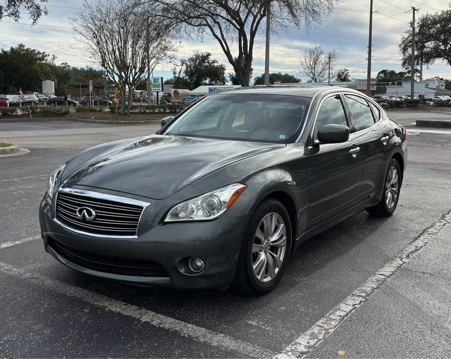 2012 Infiniti M 3rd Gen - Image 3 of 13