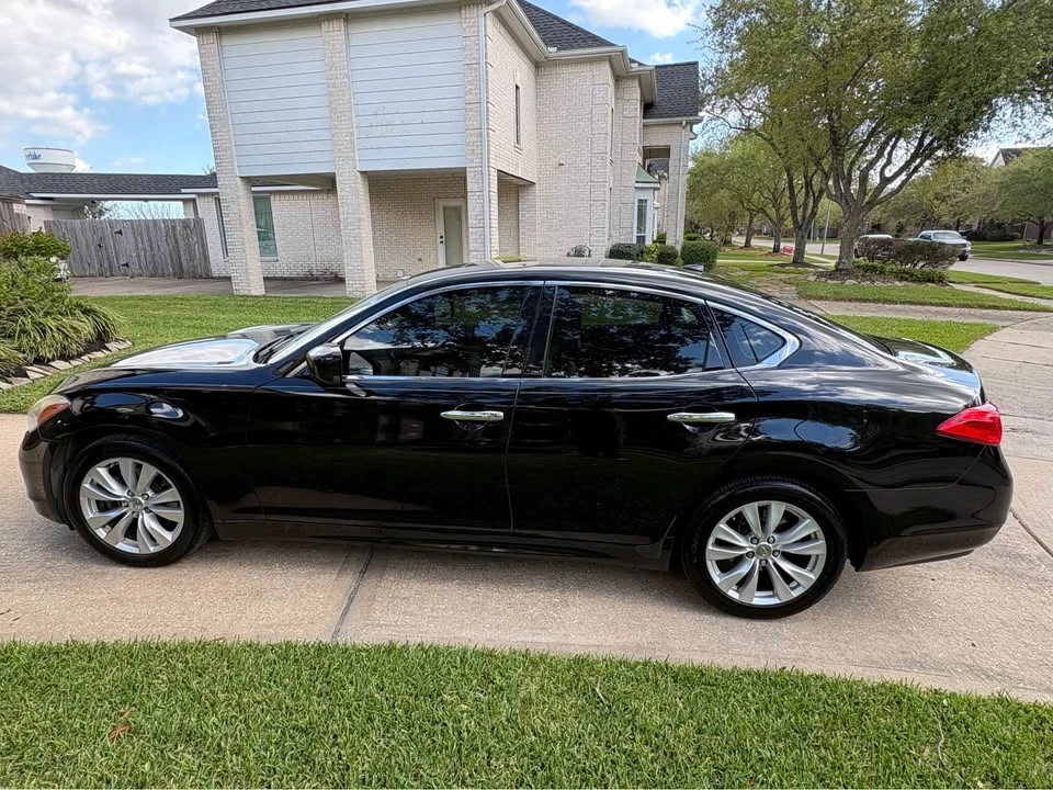 2012 Infiniti M/Q70 4th Gen - Image 2 of 8