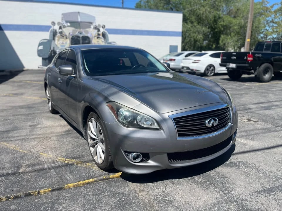 2012 Infiniti M/Q70 4th Gen - Image 2 of 12