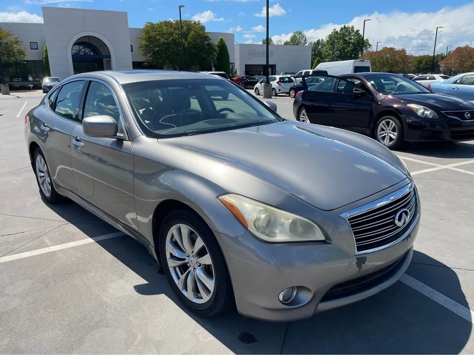 2012 Infiniti M/Q70 4th Gen - Image 3 of 10