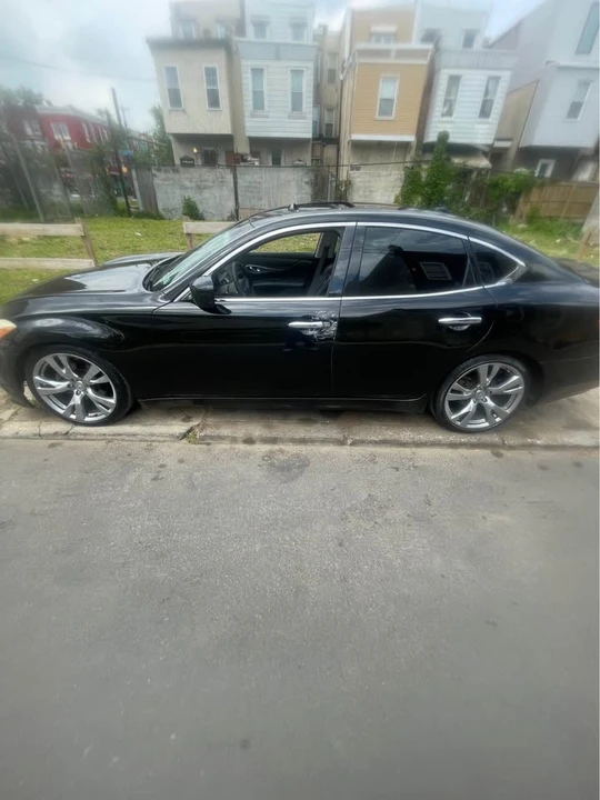 2012 Infiniti M/Q70 4th Gen - Image 10 of 11