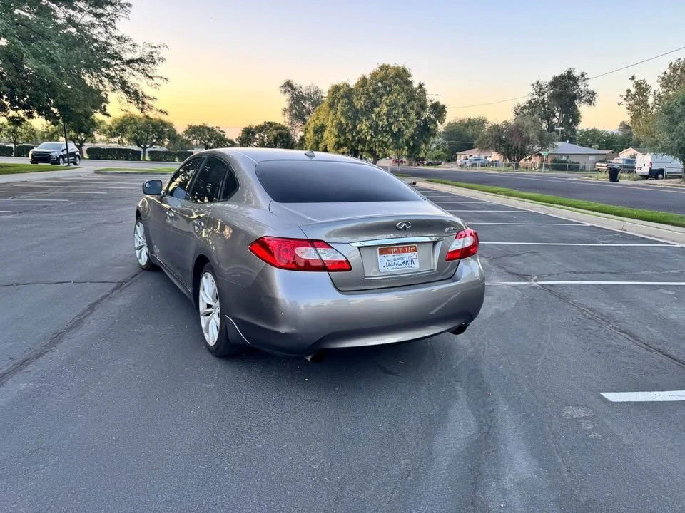 2012 Infiniti M/Q70 4th Gen - Image 2 of 6