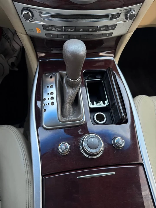 2012 Infiniti M/Q70 4th Gen - Image 10 of 18