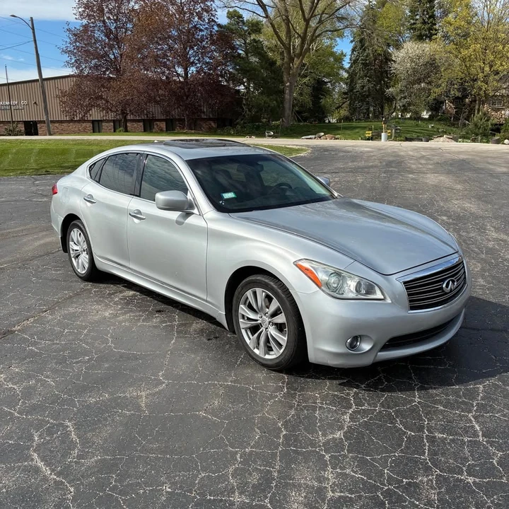 2012 Infiniti M/Q70 4th Gen - Image 2 of 16