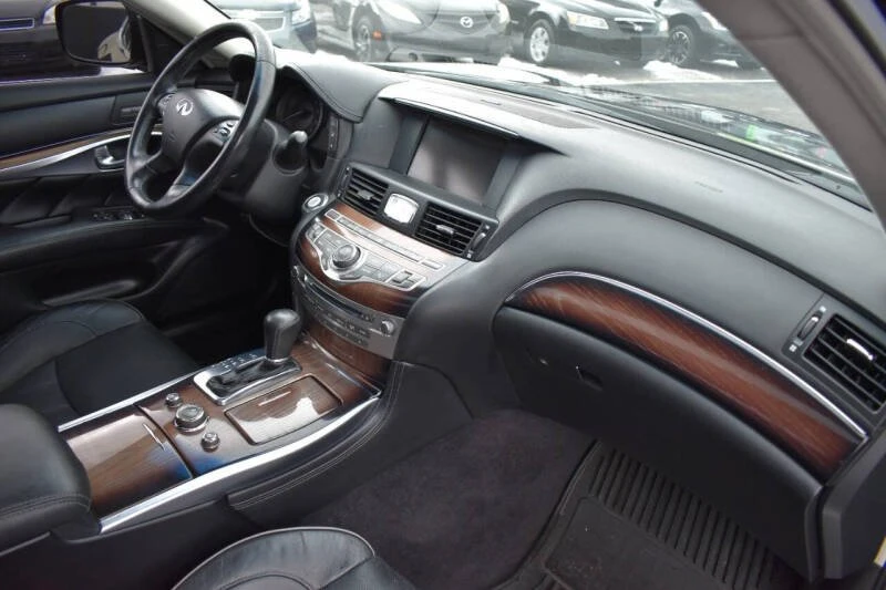 2012 Infiniti M/Q70 4th Gen - Image 9 of 15