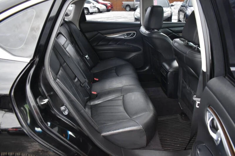 2012 Infiniti M/Q70 4th Gen - Image 8 of 15