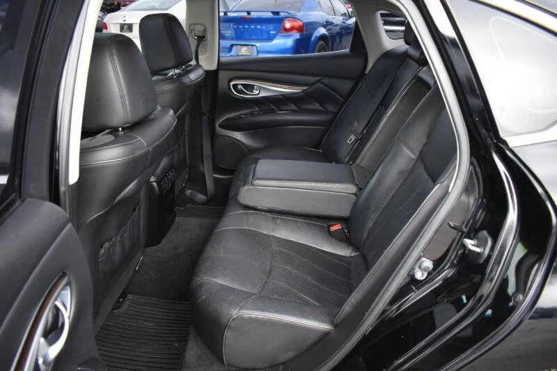 2012 Infiniti M/Q70 4th Gen - Image 7 of 15