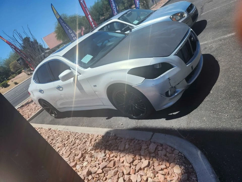 2012 Infiniti M/Q70 4th Gen - Image 11 of 17