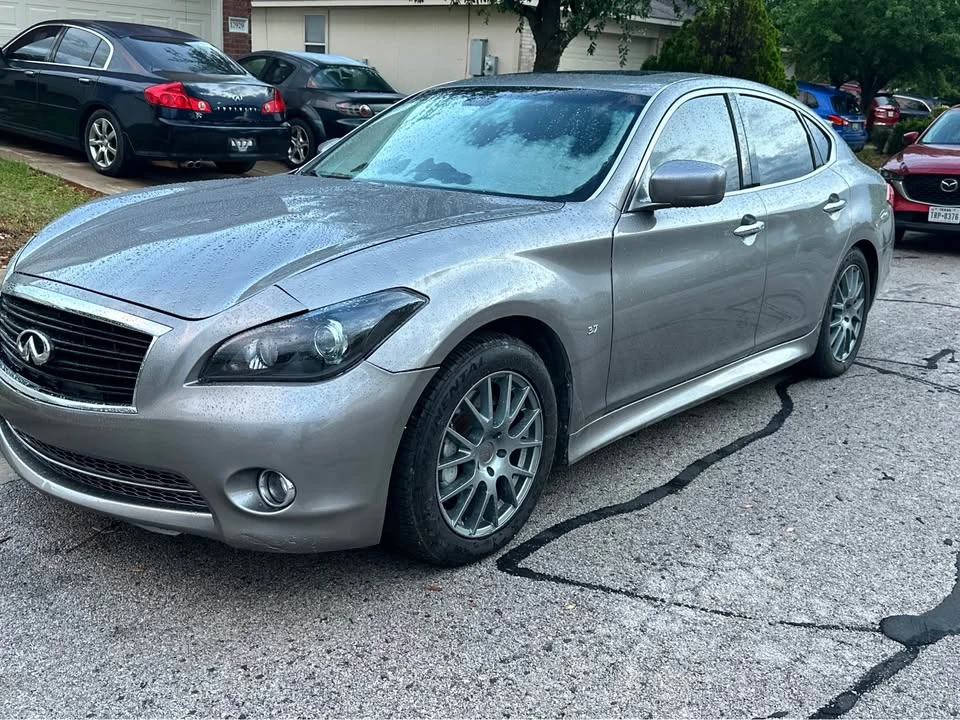 2012 Infiniti M/Q70 4th Gen - Image 2 of 15