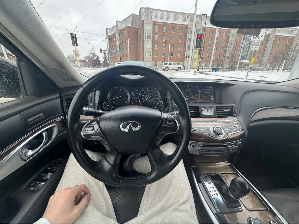 2012 Infiniti M/Q70 4th Gen - Image 8 of 8