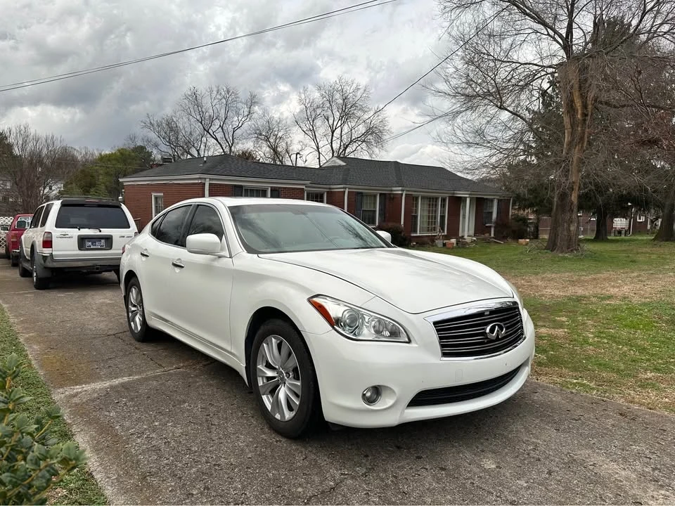 2012 Infiniti M/Q70 4th Gen - Image 2 of 8