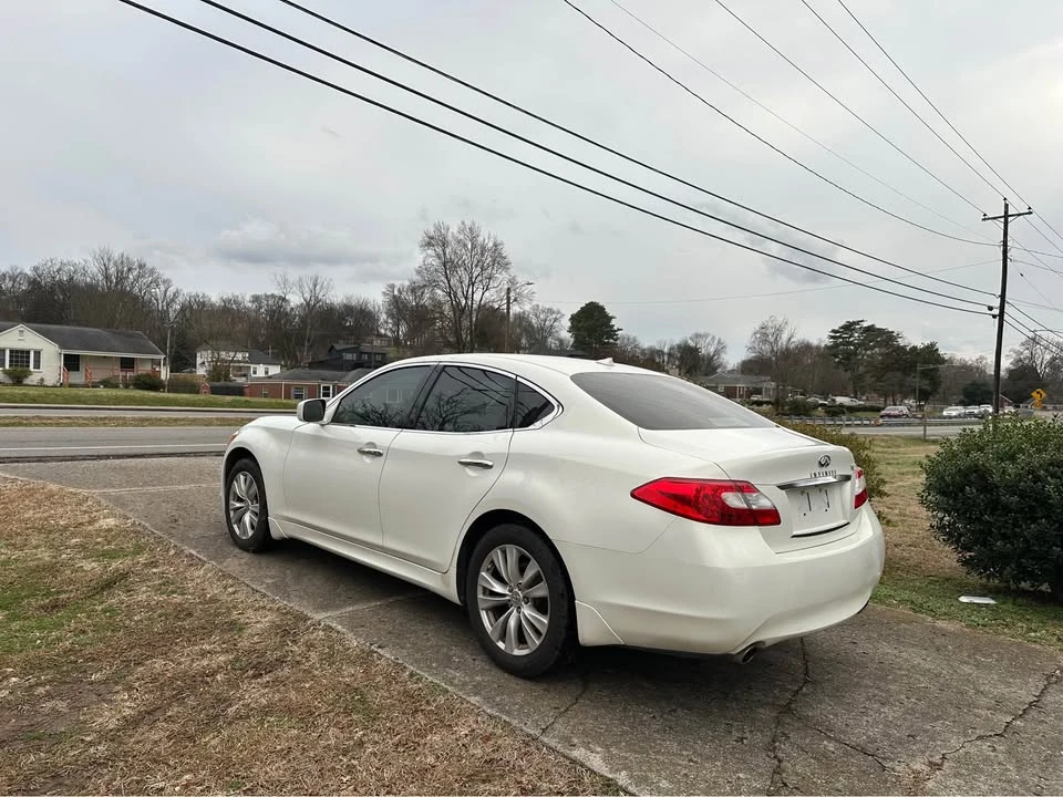 2012 Infiniti M/Q70 4th Gen - Image 4 of 8
