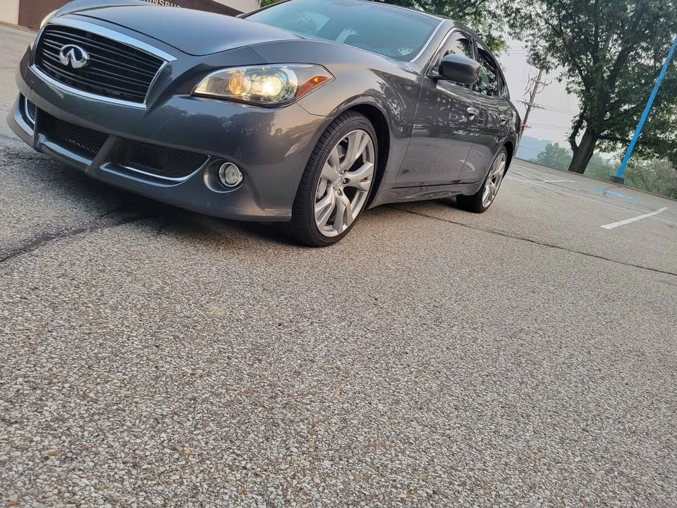 2012 Infiniti M/Q70 4th Gen - Image 2 of 8