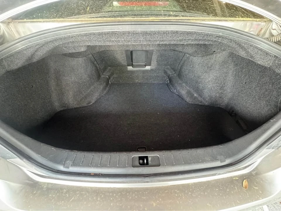 2012 Infiniti M/Q70 4th Gen - Image 11 of 16