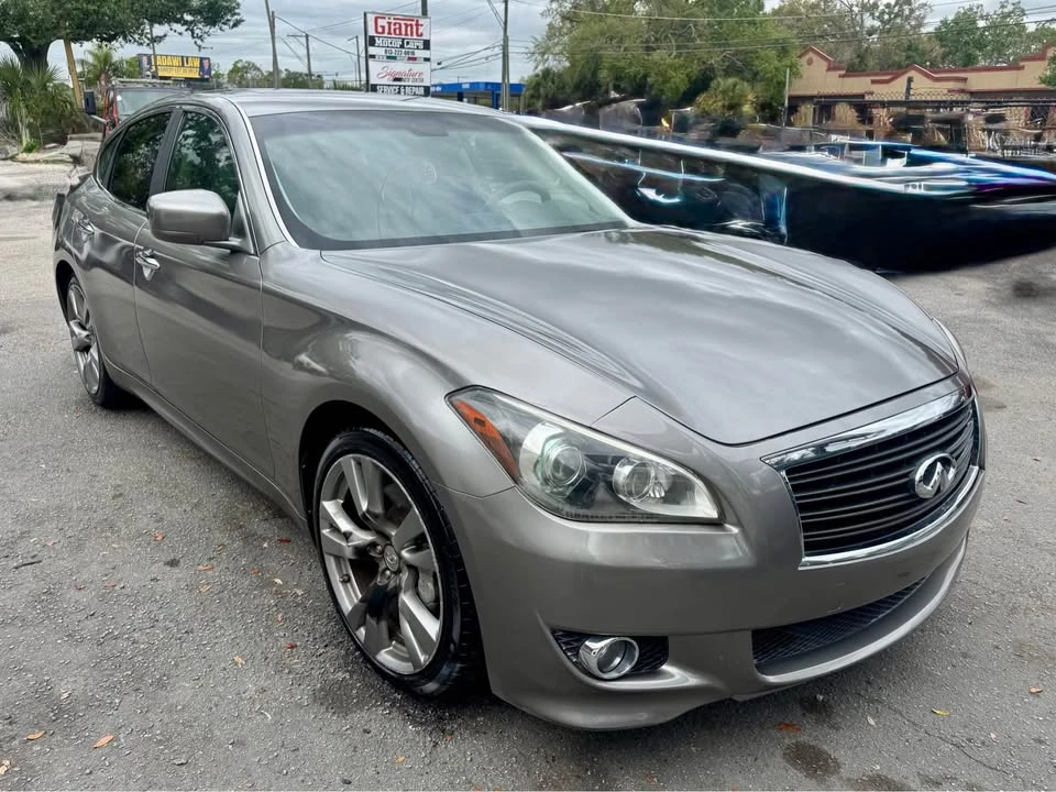 2012 Infiniti M/Q70 4th Gen - Image 8 of 16
