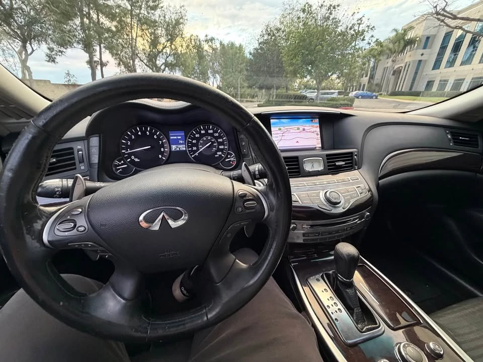 2012 Infiniti M/Q70 4th Gen - Image 8 of 12