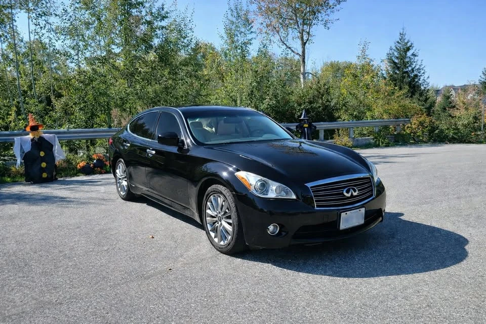 2012 Infiniti M 3rd Gen - Image 2 of 16