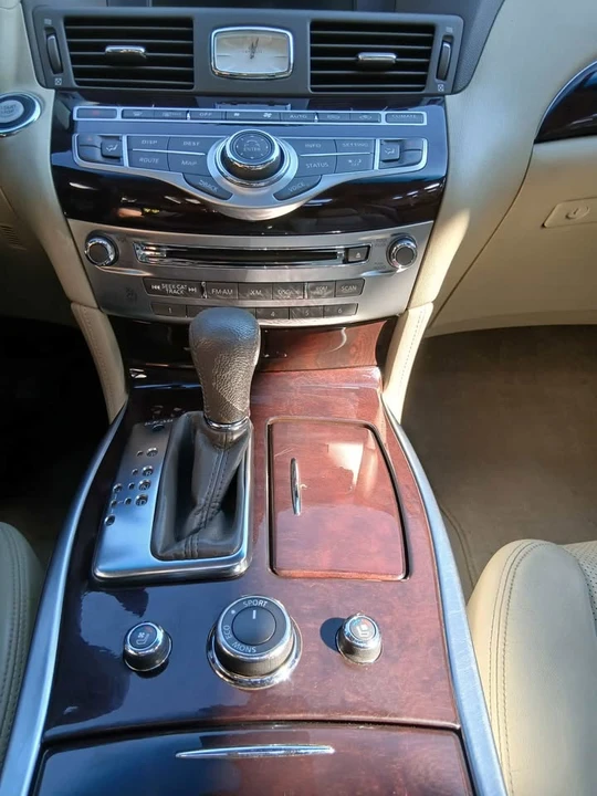 2012 Infiniti M 3rd Gen - Image 11 of 16