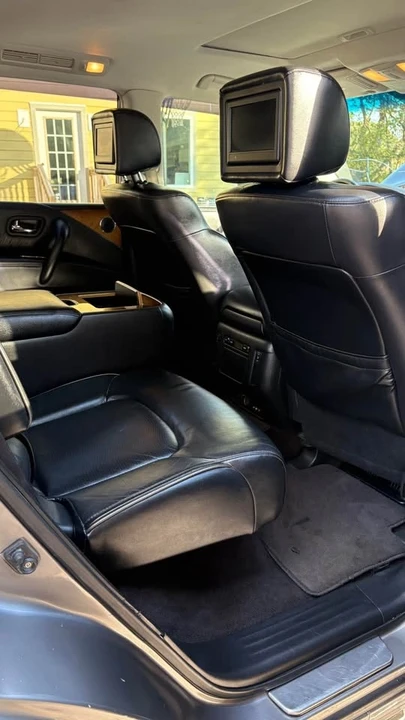 2012 Infiniti QX80 - Image 8 of 9