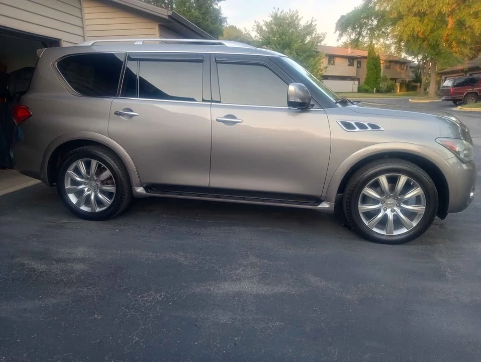2012 Infiniti QX80 - Image 2 of 5