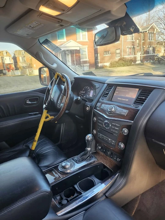 2012 Infiniti QX80 - Image 4 of 8