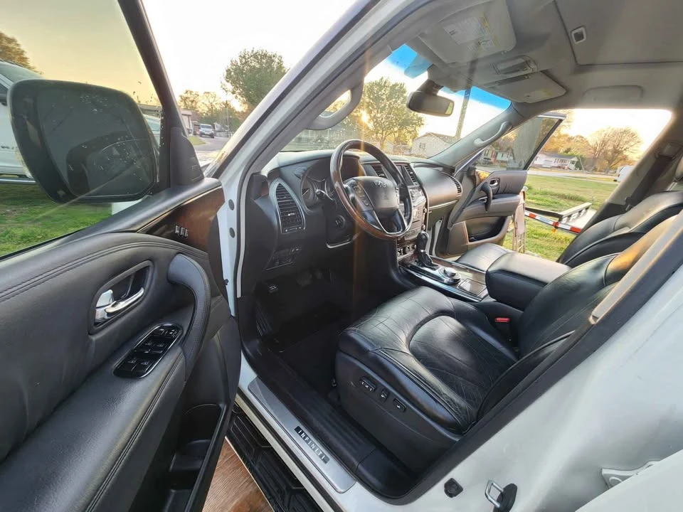 2012 Infiniti QX80 - Image 8 of 18