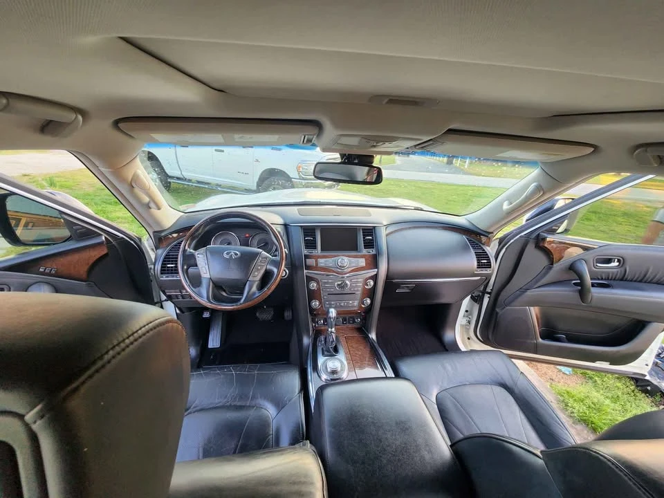 2012 Infiniti QX80 - Image 17 of 18