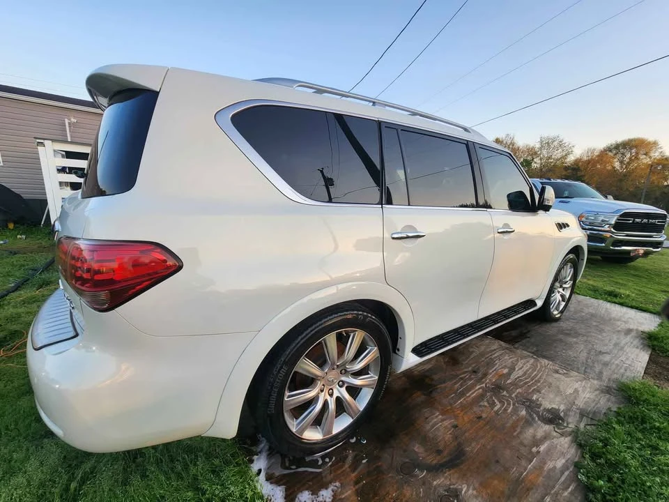 2012 Infiniti QX80 - Image 5 of 18
